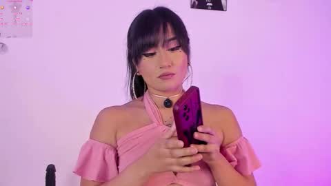 Maggie   online show from January 9, 12:02 am