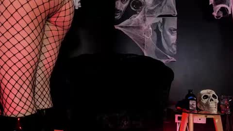 agnes_jones online show from October 15, 9:04 pm