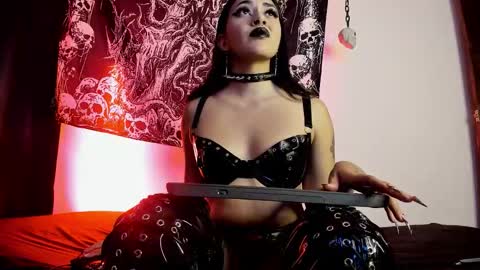 agnes_jones online show from November 24, 4:56 am