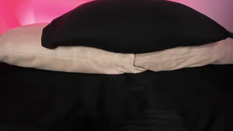 agnes_jones online show from June 14, 1:47 am