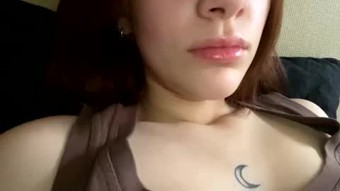 Snapshot of agnes_your chatting on December 22, 10:34 am Agnes online show from December 22, 10:34 am