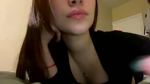 Snapshot of agnes_your chatting on February 15, 10:39 pm Agnes online show from February 15, 10:39 pm