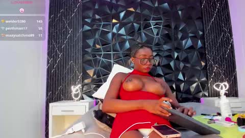 Agnes Bailey online show from March 11, 1:37 am