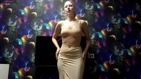 Snapshot of agnesmolima chatting on November 28, 3:25 pm Monica online show from November 28, 3:25 pm