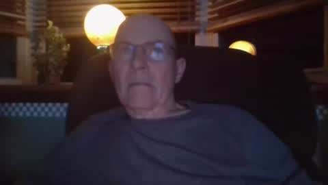 aguynrkfrd online show from November 23, 10:15 am