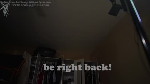 Snapshot of ah_ha chatting on December 9, 7:07 pm ah_ha online show from December 9, 7:07 pm