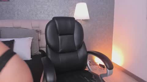 Snapshot of ah_mara chatting on March 2, 11:39 am Ahmara online show from March 2, 11:39 am