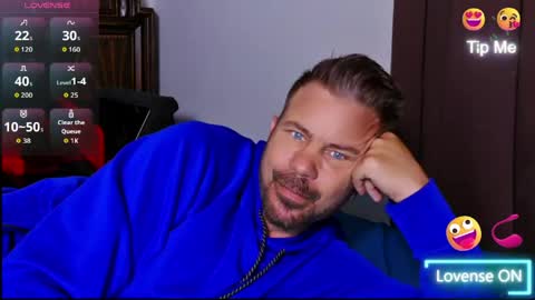Blue Eyed Handsome Man online show from May 15, 2:35 pm
