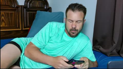 Blue Eyed Handsome Man online show from May 18, 10:15 pm