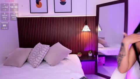 Snapshot of ahitanaa_ chatting on March 17, 2:49 am ahitana online show from March 17, 2:49 am