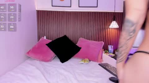 Snapshot of ahitanaa_ chatting on April 1, 3:18 am ahitana online show from April 1, 3:18 am