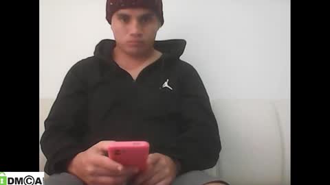 Snapshot of ahntony__69 chatting on December 9, 3:11 pm ahntony  69 online show from December 9, 3:11 pm