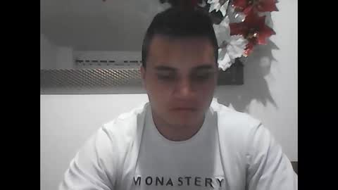 Snapshot of ahntony__69 chatting on December 26, 2:12 am ahntony  69 online show from December 26, 2:12 am