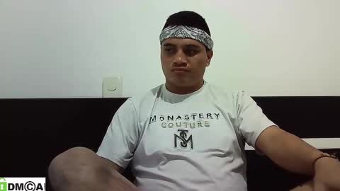 Snapshot of ahntony__69 chatting on December 29, 1:45 am ahntony  69 online show from December 29, 1:45 am