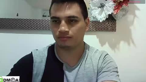 Snapshot of ahntony__69 chatting on December 29, 10:25 pm ahntony  69 online show from December 29, 10:25 pm