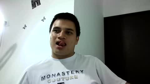 Snapshot of ahntony__69 chatting on January 20, 4:32 am ahntony  69 online show from January 20, 4:32 am