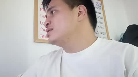 Snapshot of ahntony__69 chatting on October 21, 12:50 pm ahntony  69 online show from October 21, 12:50 pm