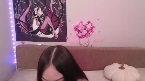 Ahri online show from May 16, 7:56 pm