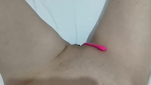 Snapshot of ahsexi chatting on April 1, 9:45 pm Taylor online show from April 1, 9:45 pm