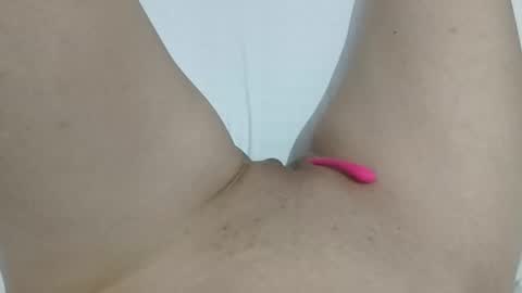 Snapshot of ahsexi chatting on April 3, 9:46 pm Taylor online show from April 3, 9:46 pm