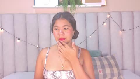 AHSLY online show from April 3, 11:19 am