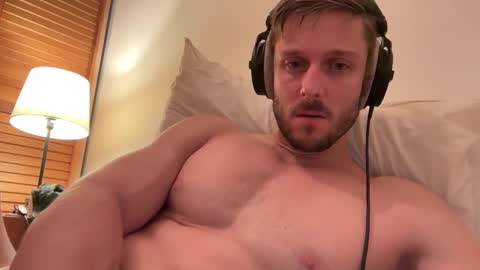 Snapshot of aiasar chatting on September 8, 11:37 pm Aiasar online show from September 8, 11:37 pm