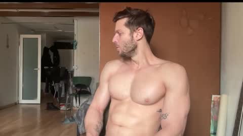 Snapshot of aiasar chatting on March 7, 1:52 pm Aiasar online show from March 7, 1:52 pm