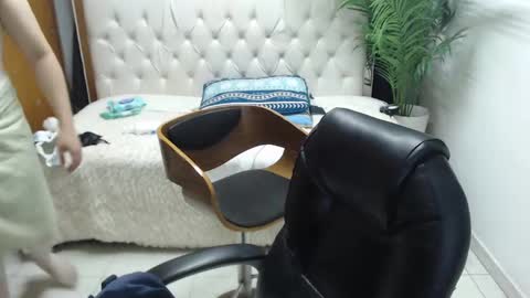 AIDAN online show from October 3, 11:24 pm