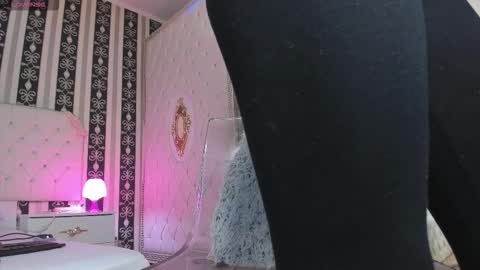 aidasina online show from October 26, 8:04 pm