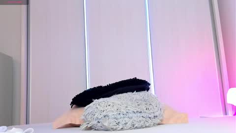 aidasina online show from May 17, 6:59 pm