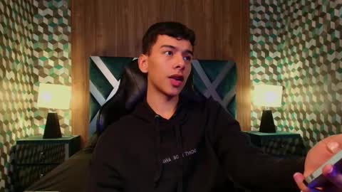 aiden_royce online show from November 16, 1:22 am