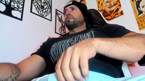 Aiden Brites online show from April 23, 3:58 pm