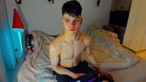 Snapshot of aidensensual chatting on January 13, 6:46 pm Aiden Sensual online show from January 13, 6:46 pm