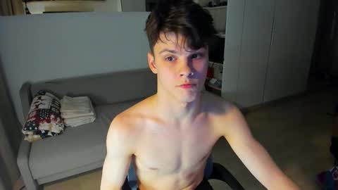 Snapshot of aidensensual chatting on February 10, 5:06 pm Aiden Sensual online show from February 10, 5:06 pm