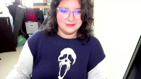 Catalina online show from October 15, 2:39 pm