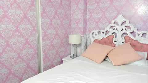   online show from November 18, 1:44 am