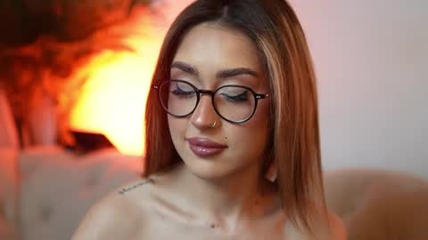  Aileen  online show from May 14, 8:15 pm