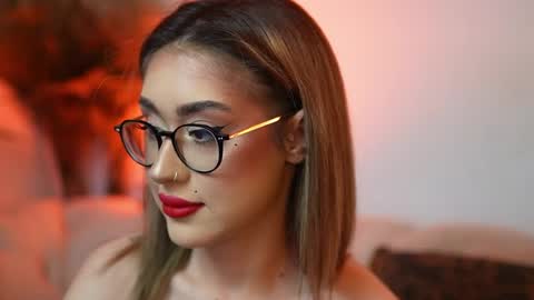  Aileen  online show from May 19, 7:53 pm