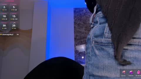 Snapshot of aileenvega chatting on December 6, 7:23 pm AILEEN VEGA online show from December 6, 7:23 pm