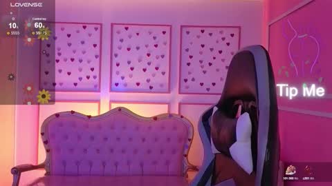 Snapshot of ailen_t_ chatting on September 26, 2:59 am ailen online show from September 26, 2:59 am