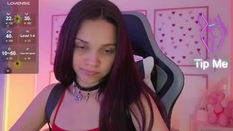 Snapshot of ailen_t_ chatting on October 2, 3:02 am ailen online show from October 2, 3:02 am