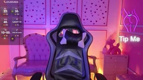 Snapshot of ailen_t_ chatting on October 3, 2:52 am ailen online show from October 3, 2:52 am