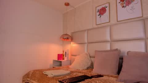 Aily Yozuko online show from September 20, 3:29 am