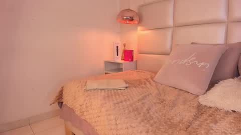 Aily Yozuko online show from October 28, 2:59 am