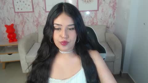 Snapshot of ailyn_ch1 chatting on November 10, 10:31 pm ailyn_ch1 online show from November 10, 10:31 pm