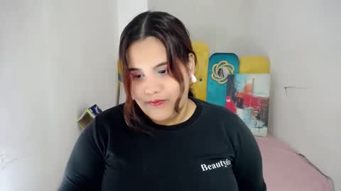 Snapshot of ailyn_rosendo chatting on January 10, 2:57 am ailyn_rosendo online show from January 10, 2:57 am