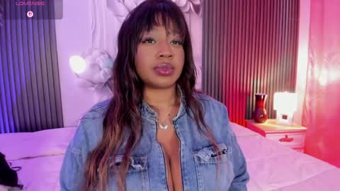 Ailyn Blaze online show from May 17, 9:33 pm