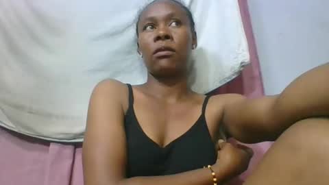 Snapshot of aimee982179 chatting on March 15, 6:41 am aimee982179 online show from March 15, 6:41 am