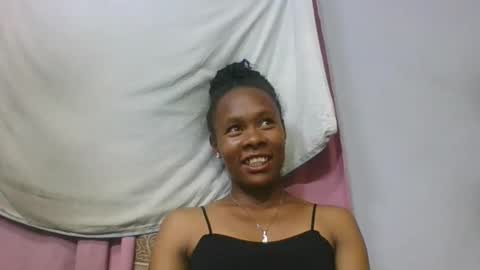 Snapshot of aimee982179 chatting on March 18, 10:29 am aimee982179 online show from March 18, 10:29 am