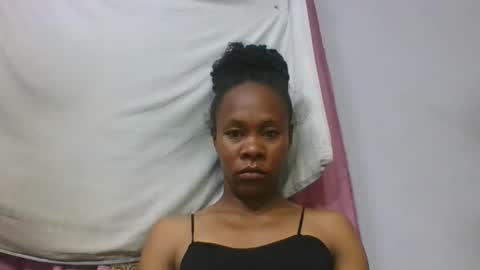 Snapshot of aimee982179 chatting on March 19, 2:48 am aimee982179 online show from March 19, 2:48 am